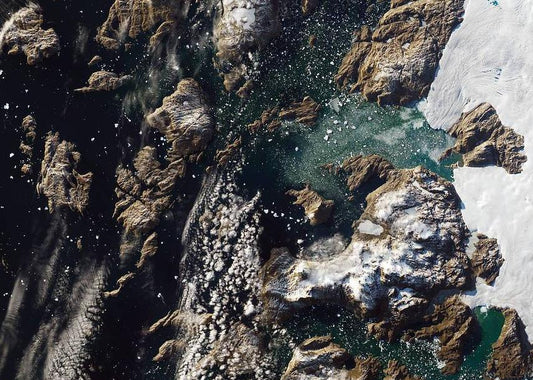 Eisberg-Türme über Grönland-Dorf - Diamond Painting