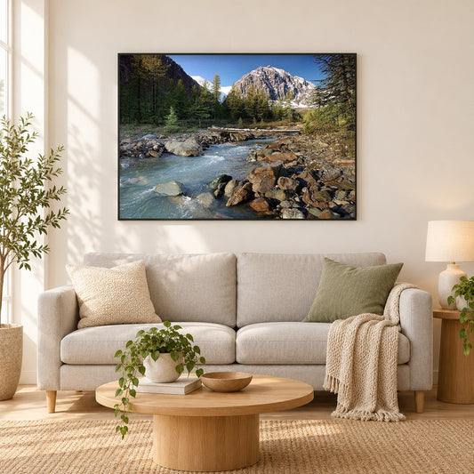 Berglandschaft als gerahmtes Diamond Painting im Wohnzimmer