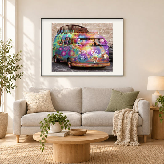 Bunte Van als gerahmtes Diamond Painting im Wohnzimmer
