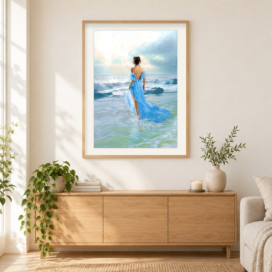 Dame, die im Wasser geht als gerahmtes Diamond Painting im Wohnzimmer