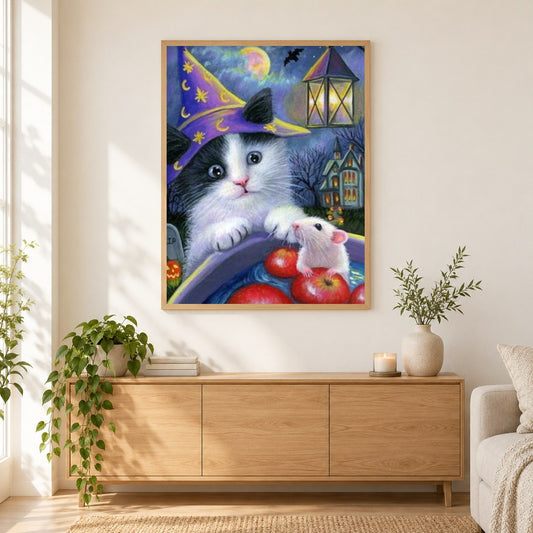 Katze & Maus als gerahmtes Diamond Painting im Wohnzimmer