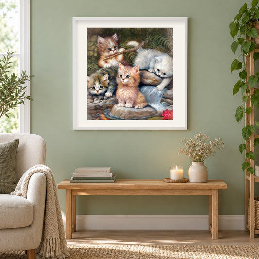 Katzen nisten als gerahmtes Diamond Painting im Wohnzimmer