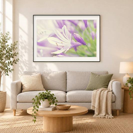 Lavendel-Blume Nahaufnahme als gerahmtes Diamond Painting im Wohnzimmer
