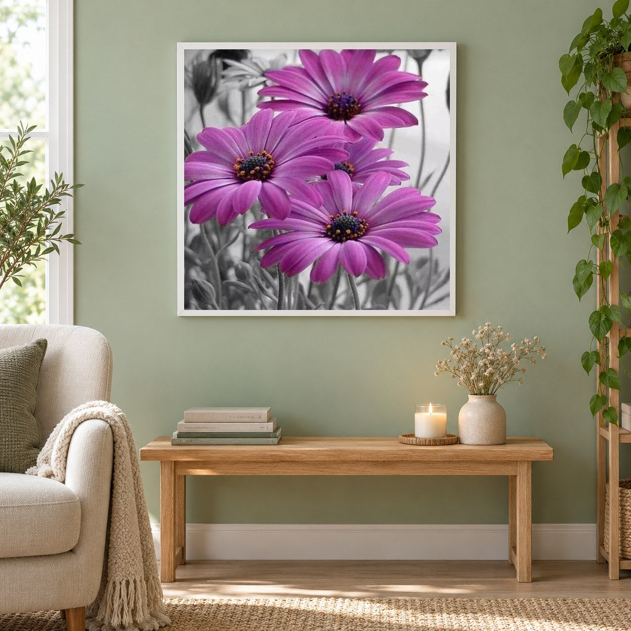 Lila Gerber Gänseblümchen als gerahmtes Diamond Painting im Wohnzimmer