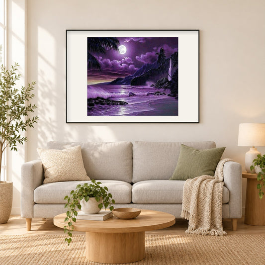 Nachtmond und lila Strand als gerahmtes Diamond Painting im Wohnzimmer