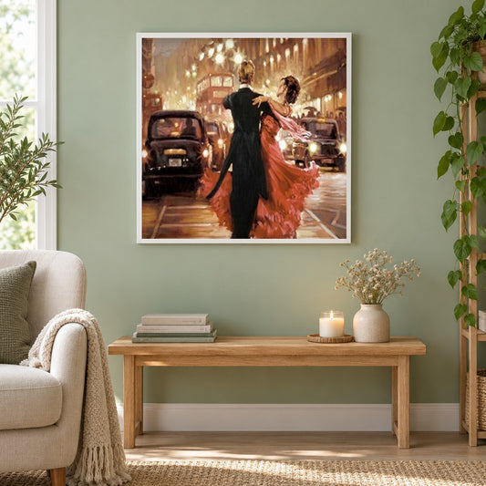 Paar tanzt auf der Straße als gerahmtes Diamond Painting im Wohnzimmer