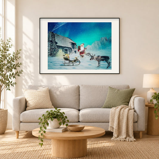 Santa bereit für Weihnachten als gerahmtes Diamond Painting im Wohnzimmer