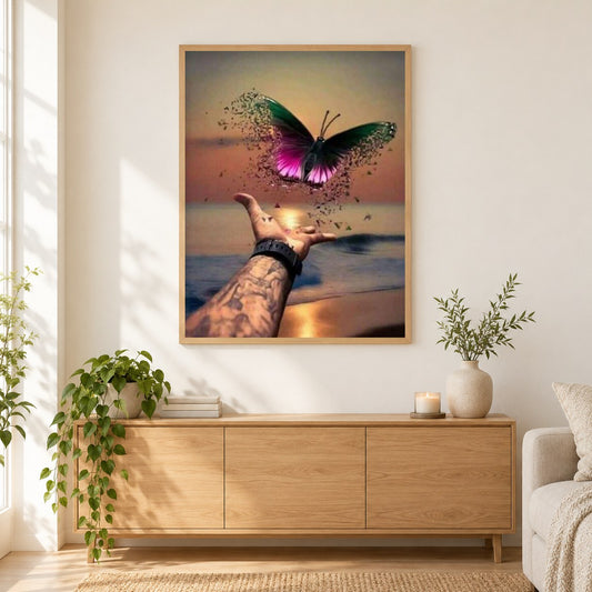 Schöner Schmetterling frei zu fliegen als gerahmtes Diamond Painting im Wohnzimmer