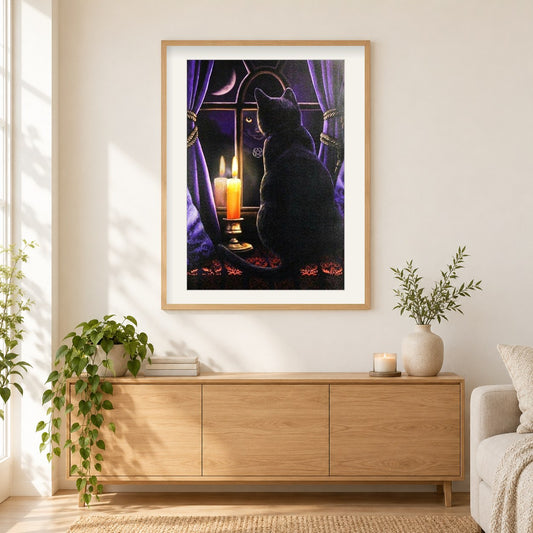 Schwarze Katze und Kerze im Fenster als gerahmtes Diamond Painting im Wohnzimmer