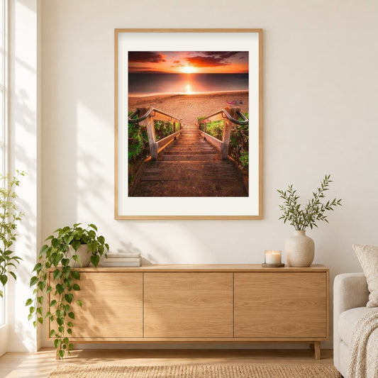Treppe zum Sonnenuntergangsstrand als gerahmtes Diamond Painting im Wohnzimmer